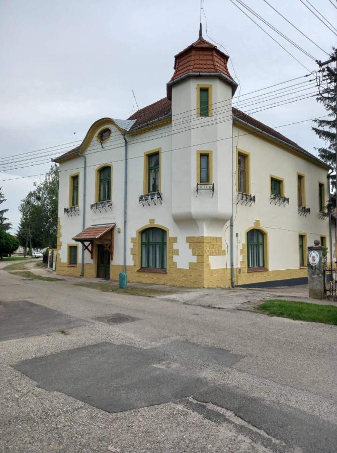 Meller-Kastely Villa Csurgo Exteriér fotografie