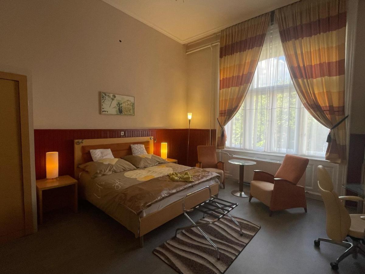 Meller-Kastely Villa Csurgo Exteriér fotografie