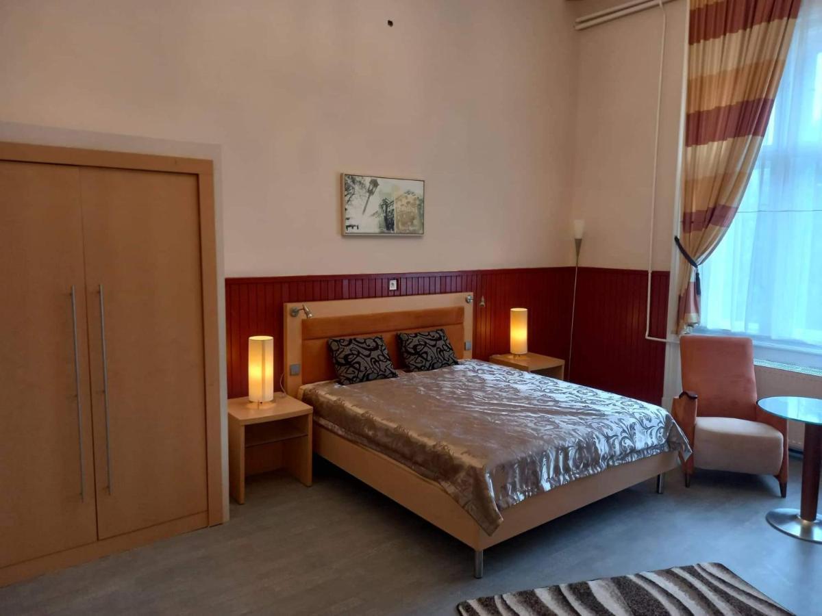 Meller-Kastely Villa Csurgo Exteriér fotografie